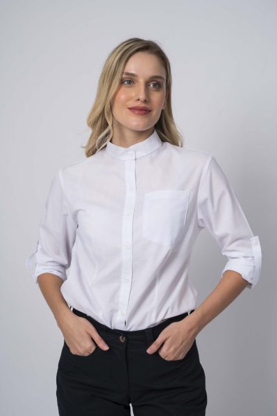 Camisa Barista Brenda de Mujer 2 Camisa Barista Brenda de mujer, cuello mao y corte entallado, ideal para cafeterías y bares.